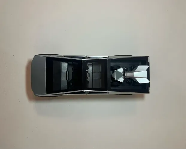 Tesla Cybertruck 1:24