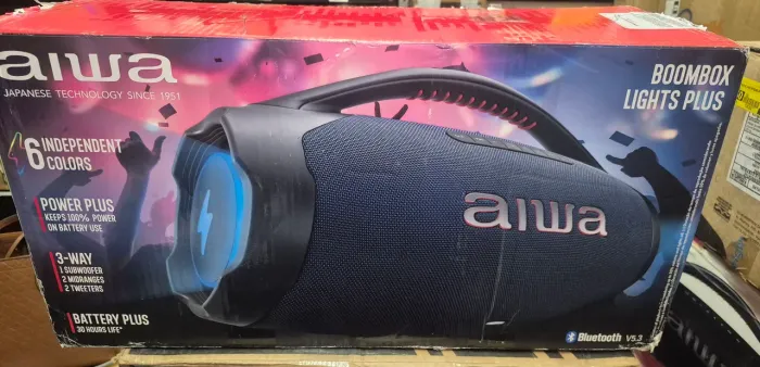 Caixa de som aiwa bombox