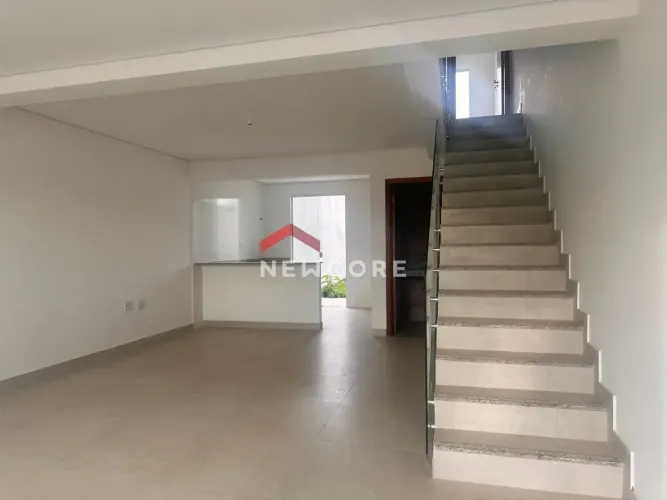 Casa em Rua dos Garimpeiros - Villa Real - Sabará/MG