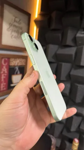 iPhone 15 128Gb Verde
