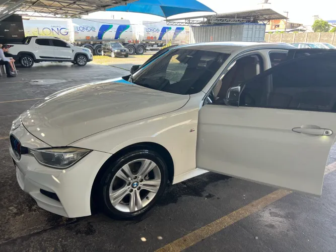 BMW 320I A 2.0 Turbo/activeflex 16V 184cv 4P 2014