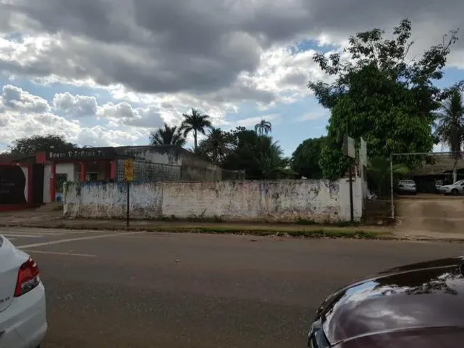 Vendo um Ótimo Terreno na Calama Próximo ao Colégio Objetivo Jardim América