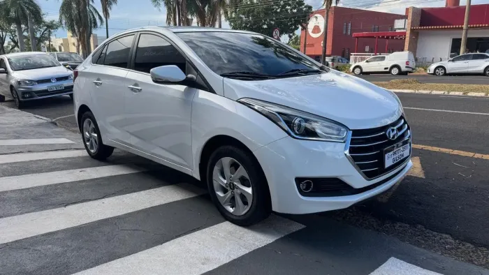 Hyundai HB20S Premium 1.6 Flex 16V Aut. 4P 2017