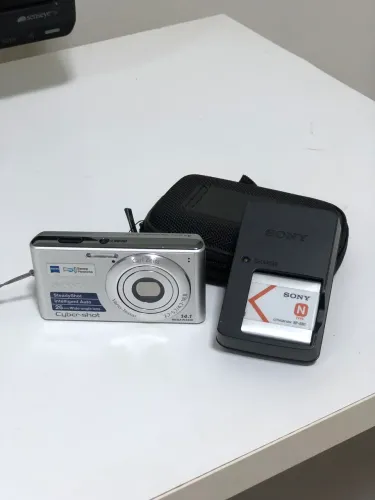 Câmera Sony Cyber-shot