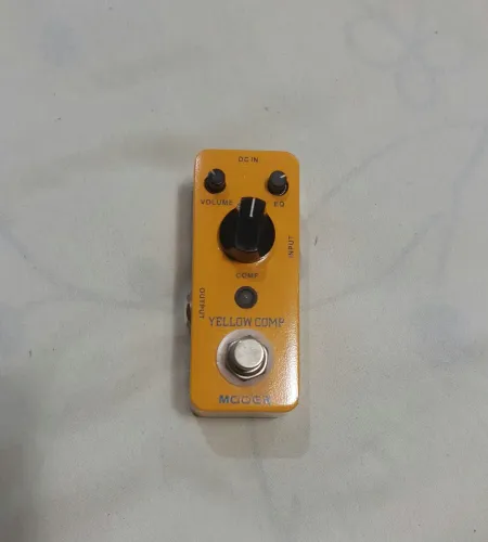 Pedal Yellow Comp da Moeer
