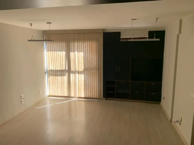 Sala comercial no SRTVS com garagem para aluguel com 34 metros quadrados em Asa Sul - Bras