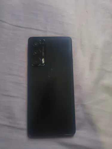 MOTO EDGE 20