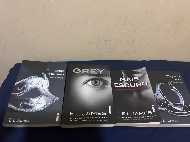 Livros usadas 25 cada ou 60 o box