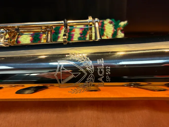 Saxofone soprano Eagle SP502