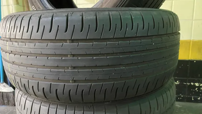 Pneus Dunlop sp Sport maxx 050 225/50 R18