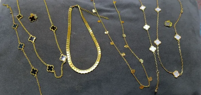 Semijoias folheadas a ouro