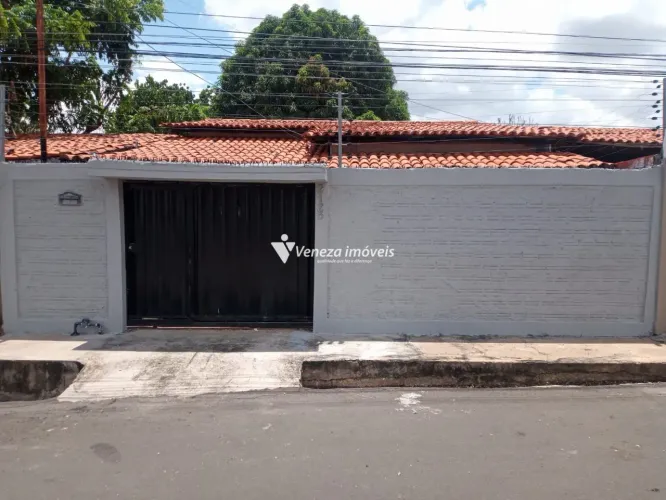 Casa no bairro Santa Lia próximo ao R. Carvalho do Planalto Uruguai