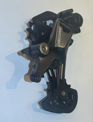 Cambio Shimano RD-M6100