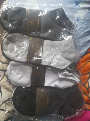 12 pares de meia por apenas 55 reais