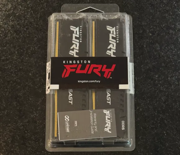 Kingston Fury Beast 16gb 4800 mhz CL38 DDR5 (2x8gb) memória Ram