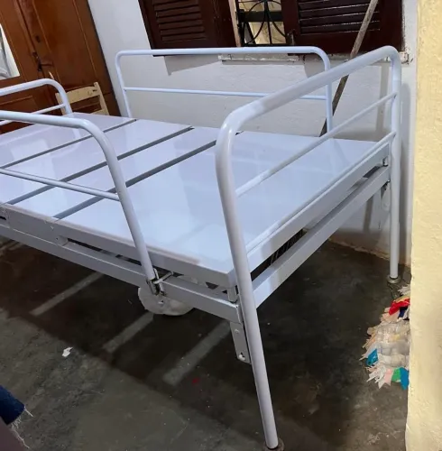 MACA HOSPITALAR EM ÓTIMO ESTADO