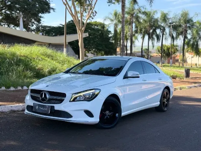 Mercedes-Benz CLA-180 1.6 16V 122cv Aut. 2018