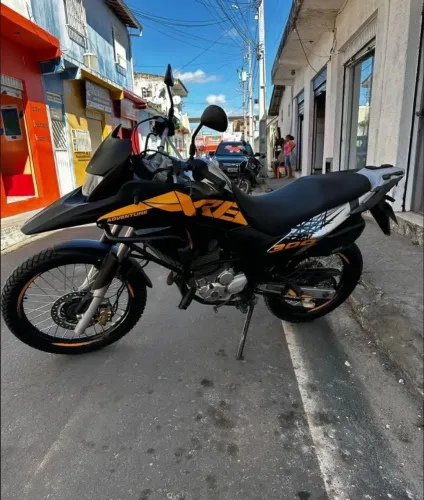 Vendo essa XRE 190