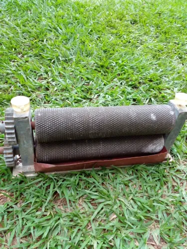 Cilindro para moldar cera abelhas 
