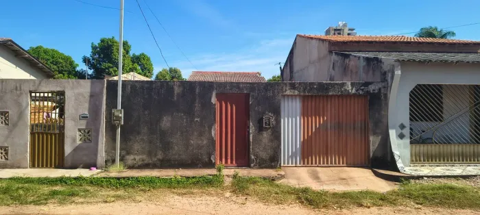 CASA A VENDA