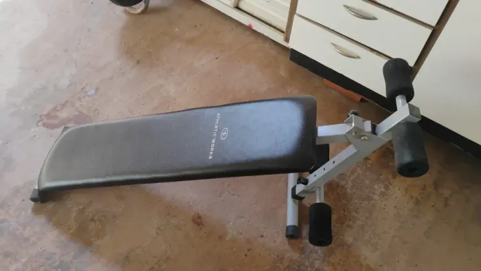 Máquina de exercício abdominal 