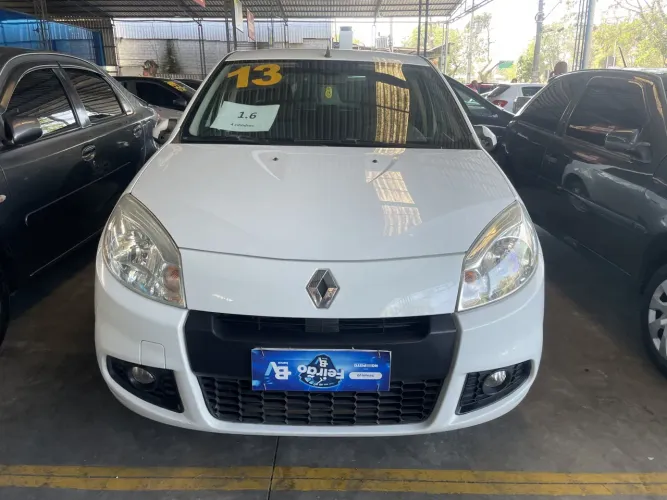 Renault Sandero Expression Hi-flex 1.6 8V 5P 2013