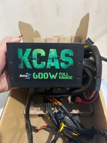 Fonte Aerocool 600W