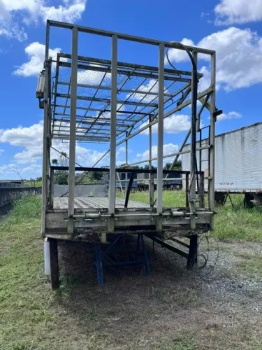Carroceria Gaiola Para Transporte Frango Vivo Piso Alumínio.