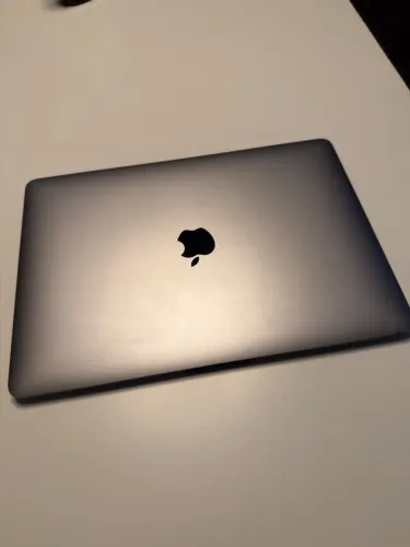 MacBook Air 2020 M1 8GB 256SSD