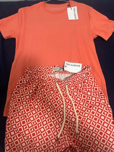Shorts P + camisa P (NOVO) conjunto etiquetado