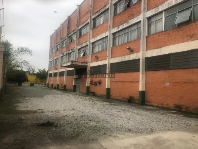 Galpão Industrial para Locação em Osasco