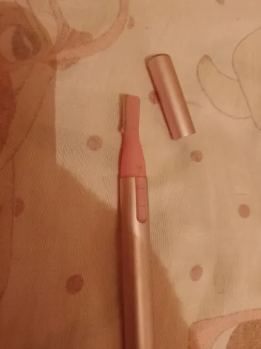 Caneta depiladora elétrica para sobrancelha