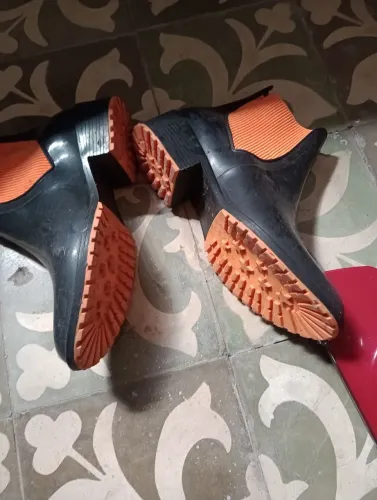 BOTA PRA CHUVA