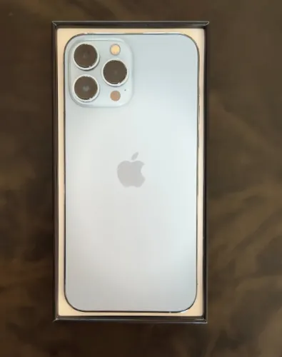 iPhone 13 Pro Max, 256 GB, cor Sierra Blue. Impecável. Sem arranhões.