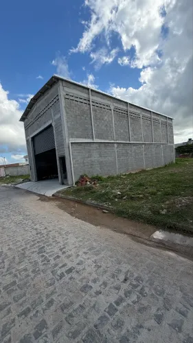 Galpão PRÉ-MOLDADO 250 mts com Mezanino