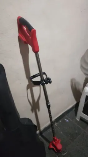 Roçadeira elétrica