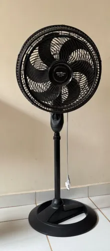 Ventilador de Coluna Britânia Turbo