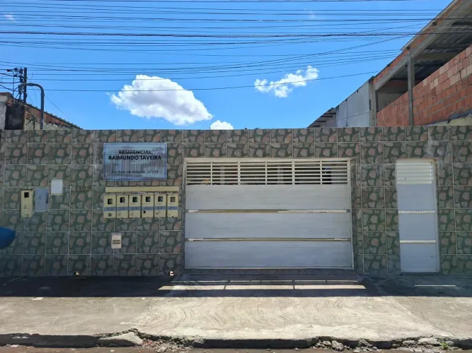 Parque das Laranjeiras alugo apto tipo kitnete 850,00 mais calção