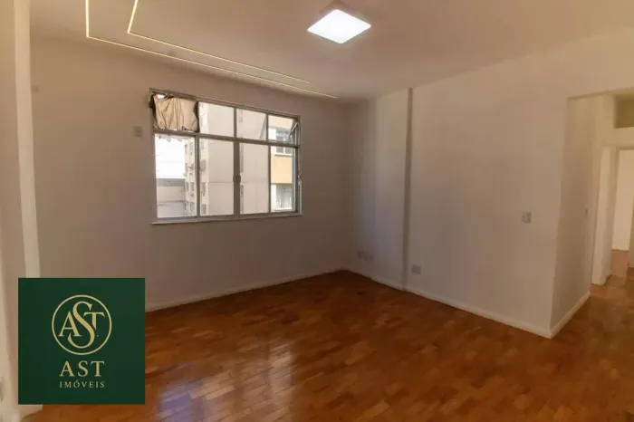 AST IMÓVEIS VENDE Apartamento com 2 quartos no Centro de Niterói , 72 m² por R$ 368.000,00
