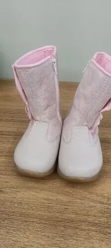 Vendo tênis e uma botinha infantil número 21