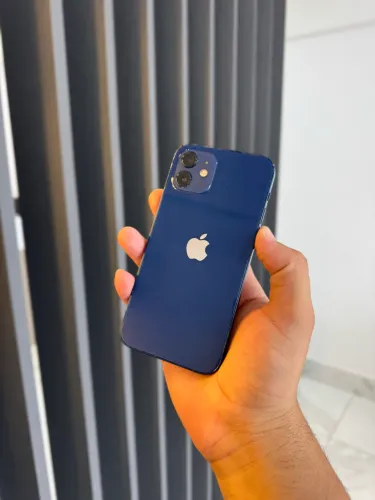 iPhone 12 64 gigas azul usado