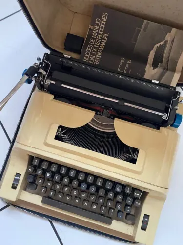 Máquina de escrever