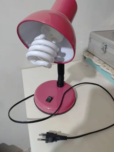 Luminária abajur vermelha