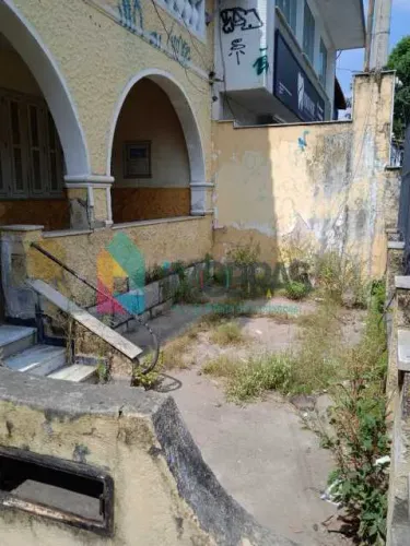 PENHA!! PRÉDIO COMERCIAL COM APTOS. ANEXOS EM VIA DE GRANDE MOVIMENTO!!.