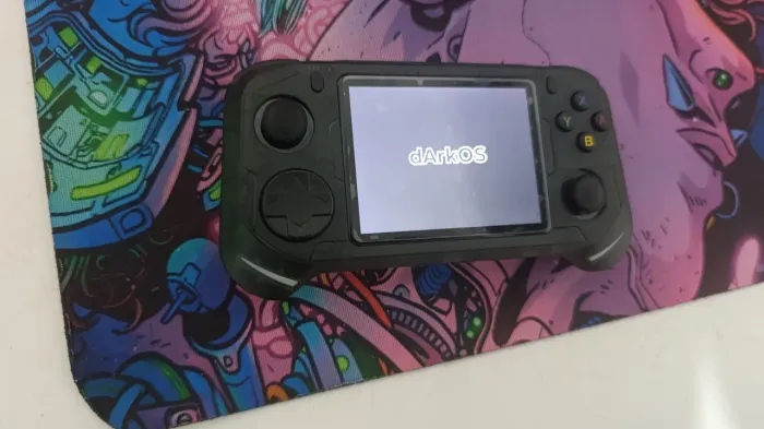 Console Portátil RX6H NOVO (DarkOS + de 1000 Jogos Prontos) na Caixa