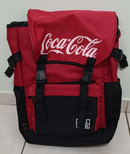 Mochila Coca-Cola Original Vermelha e Preta