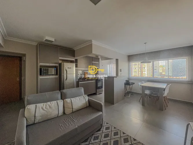 Apartamento Mobiliado no Centro de Curitiba | 2 Quartos | 1 Vaga Privativa | A 1 Quadra do