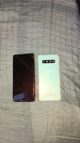 Samsunga s10+
