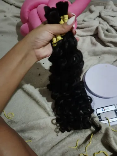 Cabelo humano cacheado 65 cm 100g