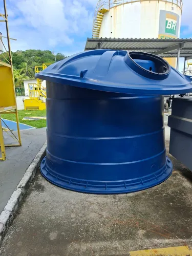 Caixa dagua fortlev 10mil litros nova, caito troca em uma caixa de 5mil litros nova tbm